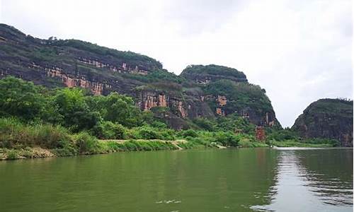 龙虎山旅游攻略自驾游路线_龙虎山旅游路线推荐