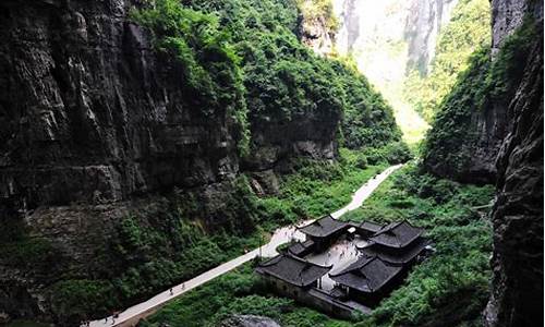 重庆武隆旅游攻略三日游多少钱_重庆武隆旅游攻略三日游多少钱一天